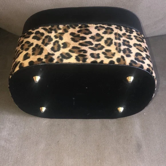 Large cheetah train case - Picture 2 of 4
